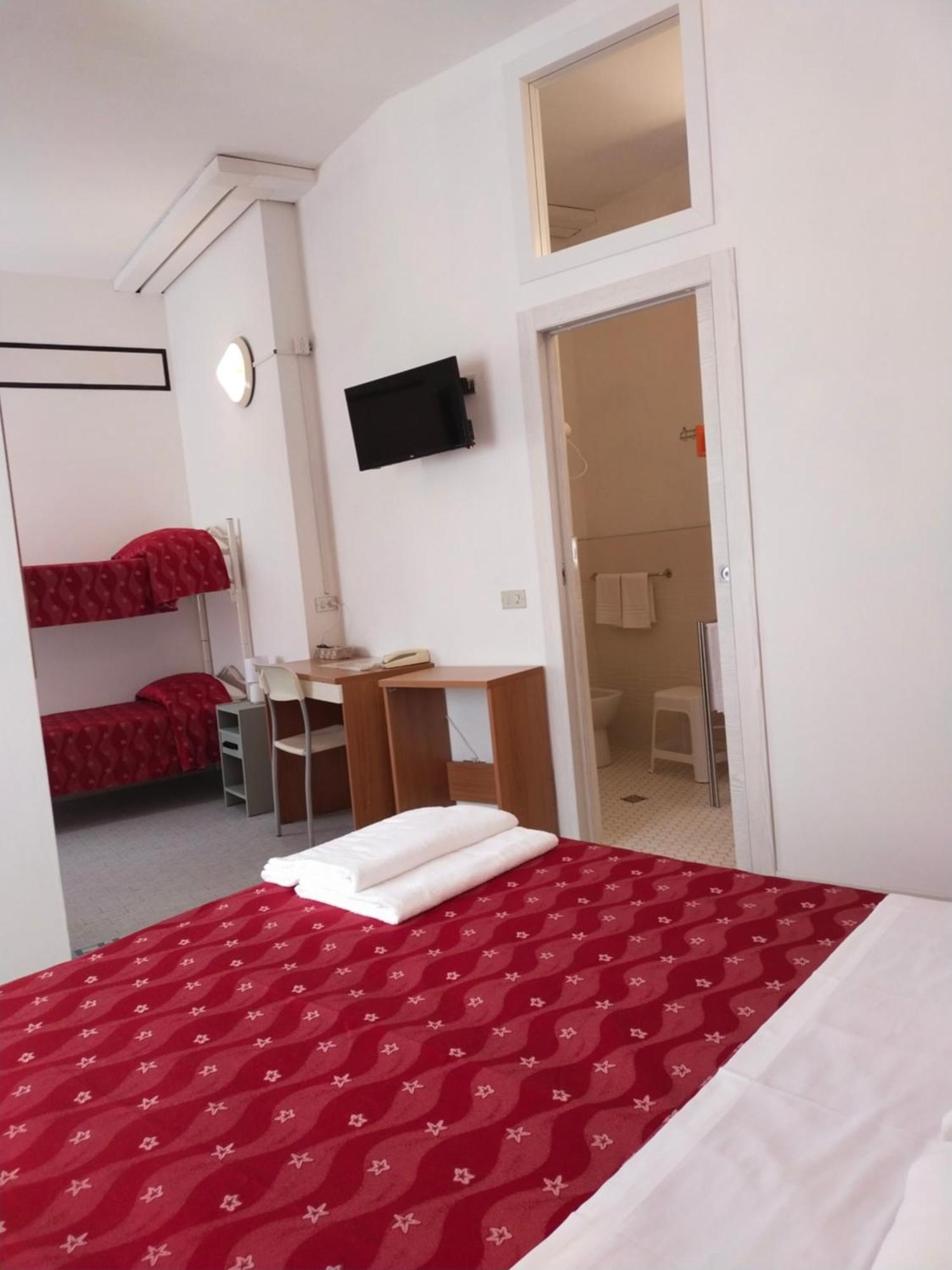 Hotel Goldene Rose Rimini Exterior foto
